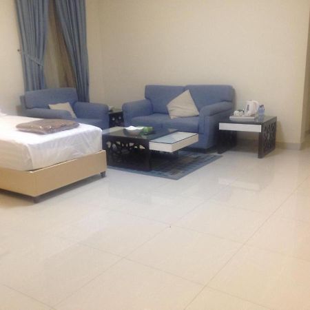 Arjaan Altakhassusi Hotel Suites Riyadh Exterior photo