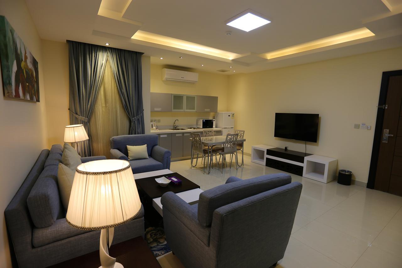 Arjaan Altakhassusi Hotel Suites Riyadh Exterior photo
