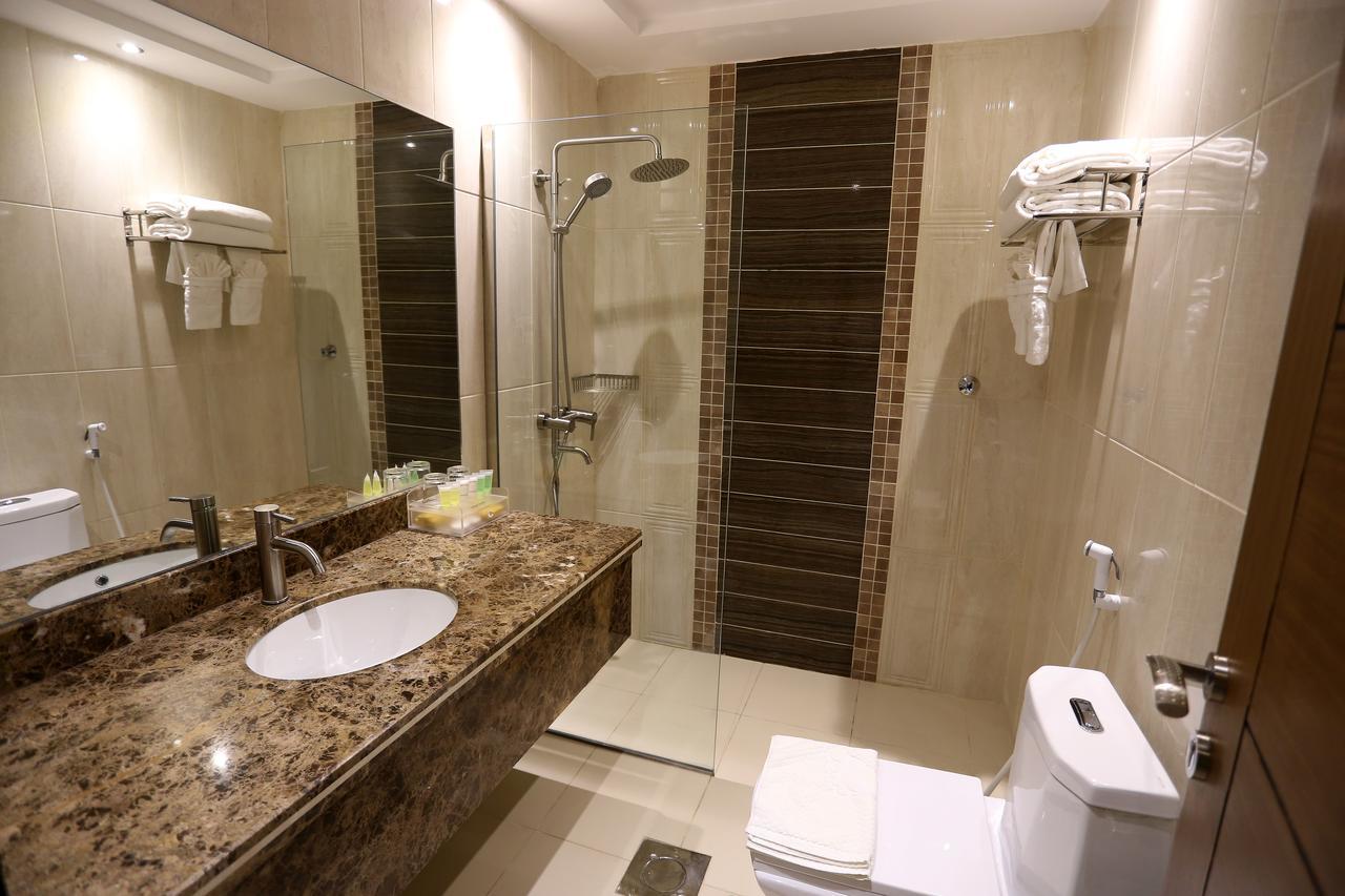 Arjaan Altakhassusi Hotel Suites Riyadh Exterior photo