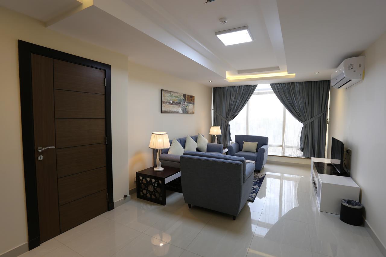 Arjaan Altakhassusi Hotel Suites Riyadh Exterior photo