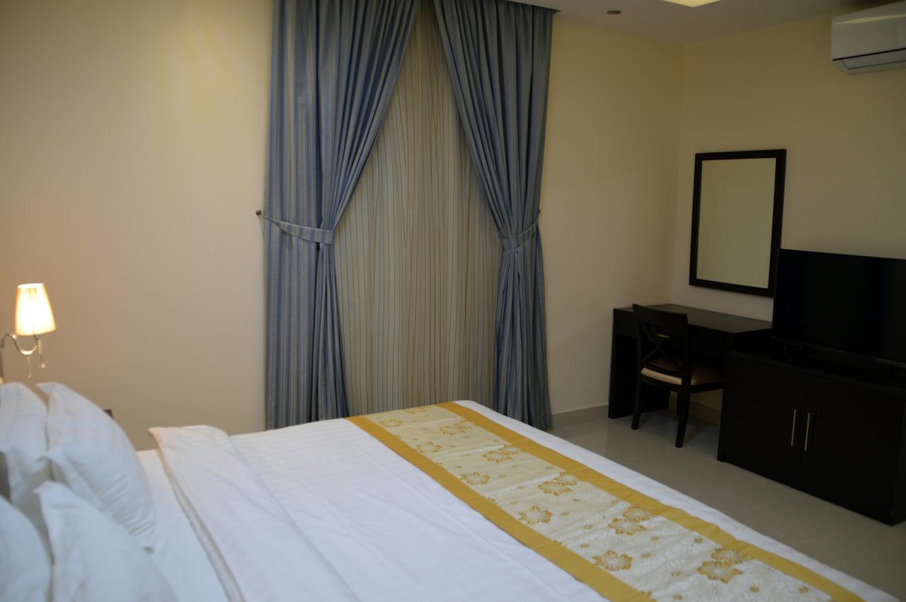 Arjaan Altakhassusi Hotel Suites Riyadh Exterior photo