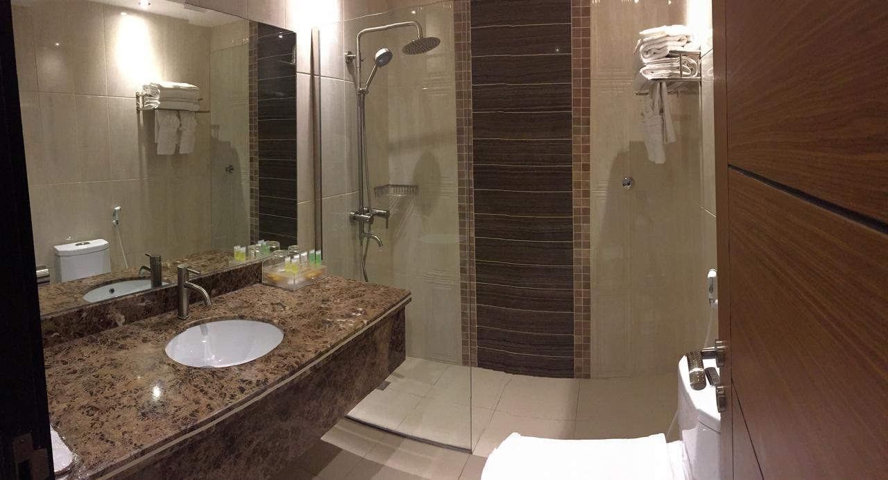 Arjaan Altakhassusi Hotel Suites Riyadh Exterior photo