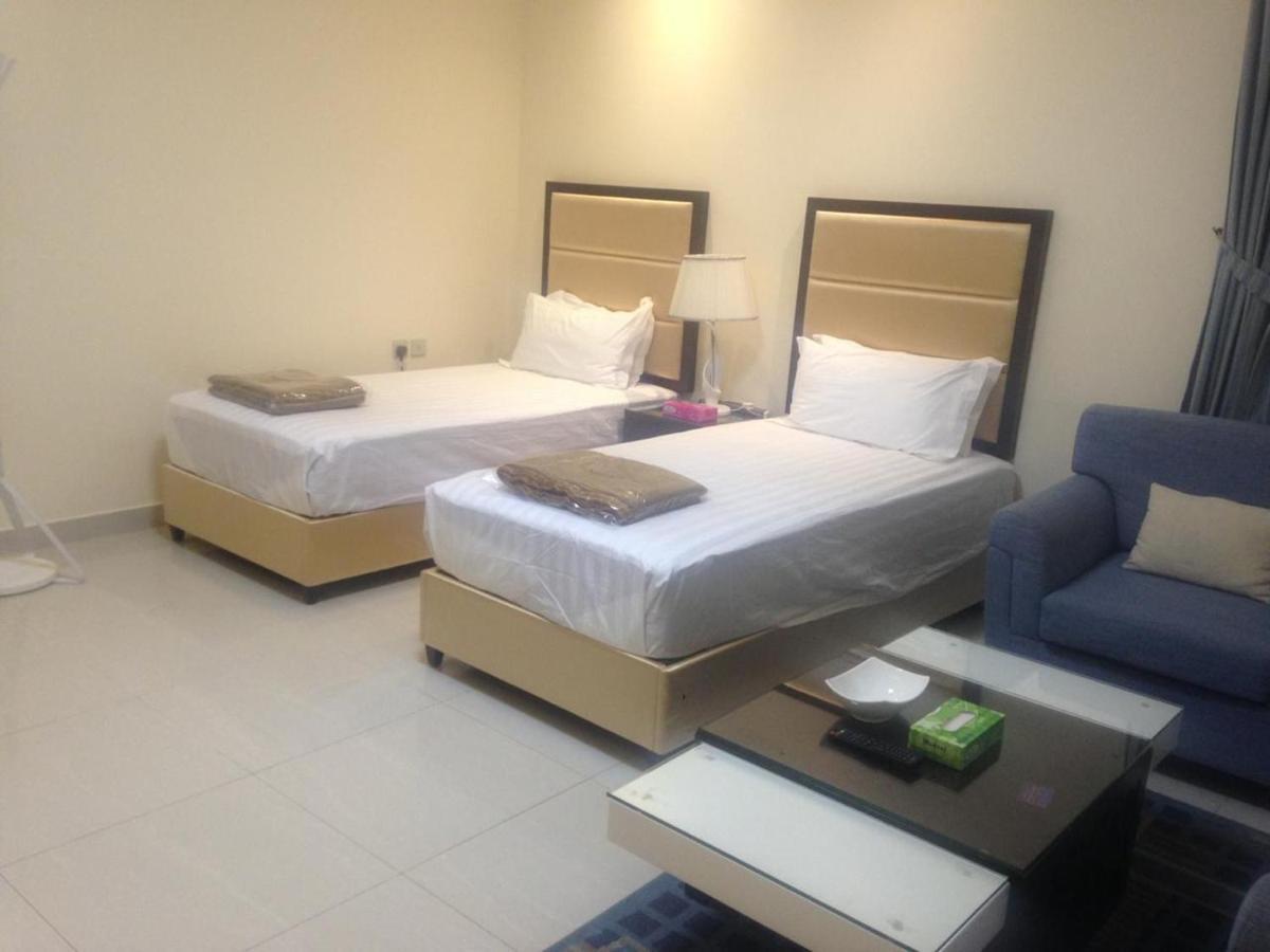Arjaan Altakhassusi Hotel Suites Riyadh Exterior photo