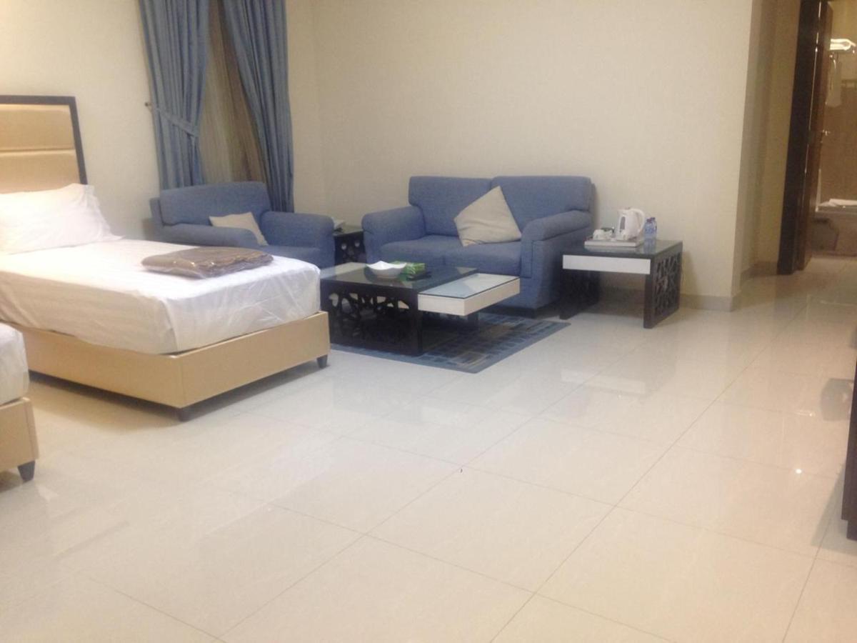 Arjaan Altakhassusi Hotel Suites Riyadh Exterior photo